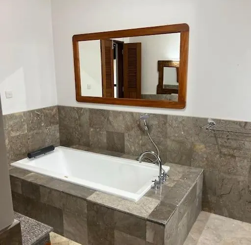 Ocean Views, Peaceful Living بيت للعطل Airsatang