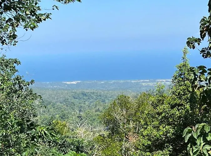 Ocean Views, Peaceful Living Vakantiehuis Airsatang